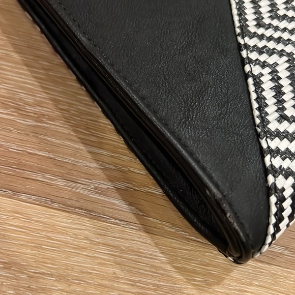 Express clutch flat handbag - Picture 9 of 15